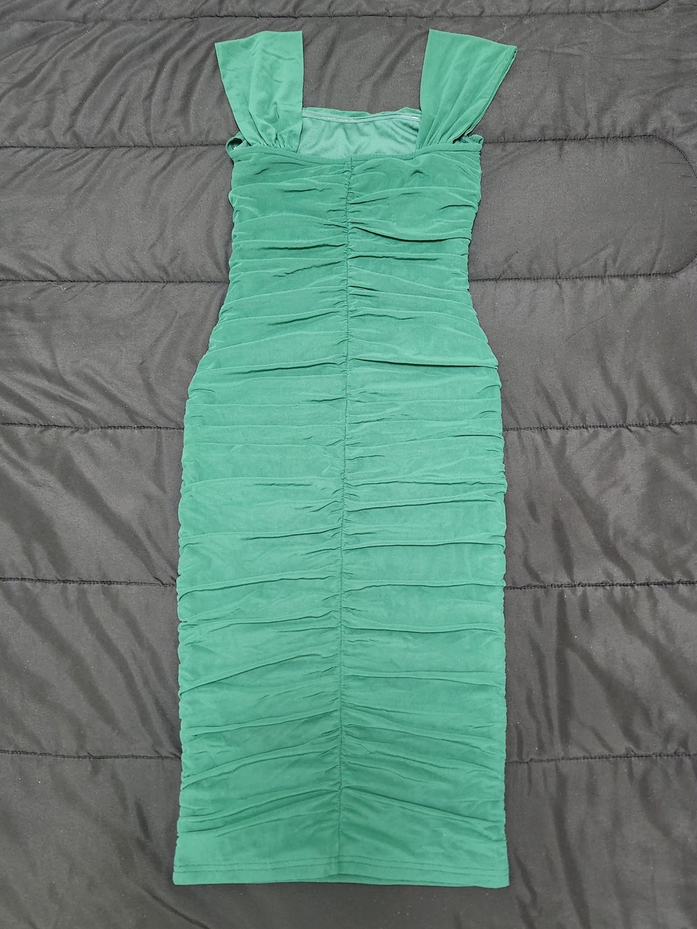 Green Ruched Square-Neck Midi Dress - Picture 2 of 7